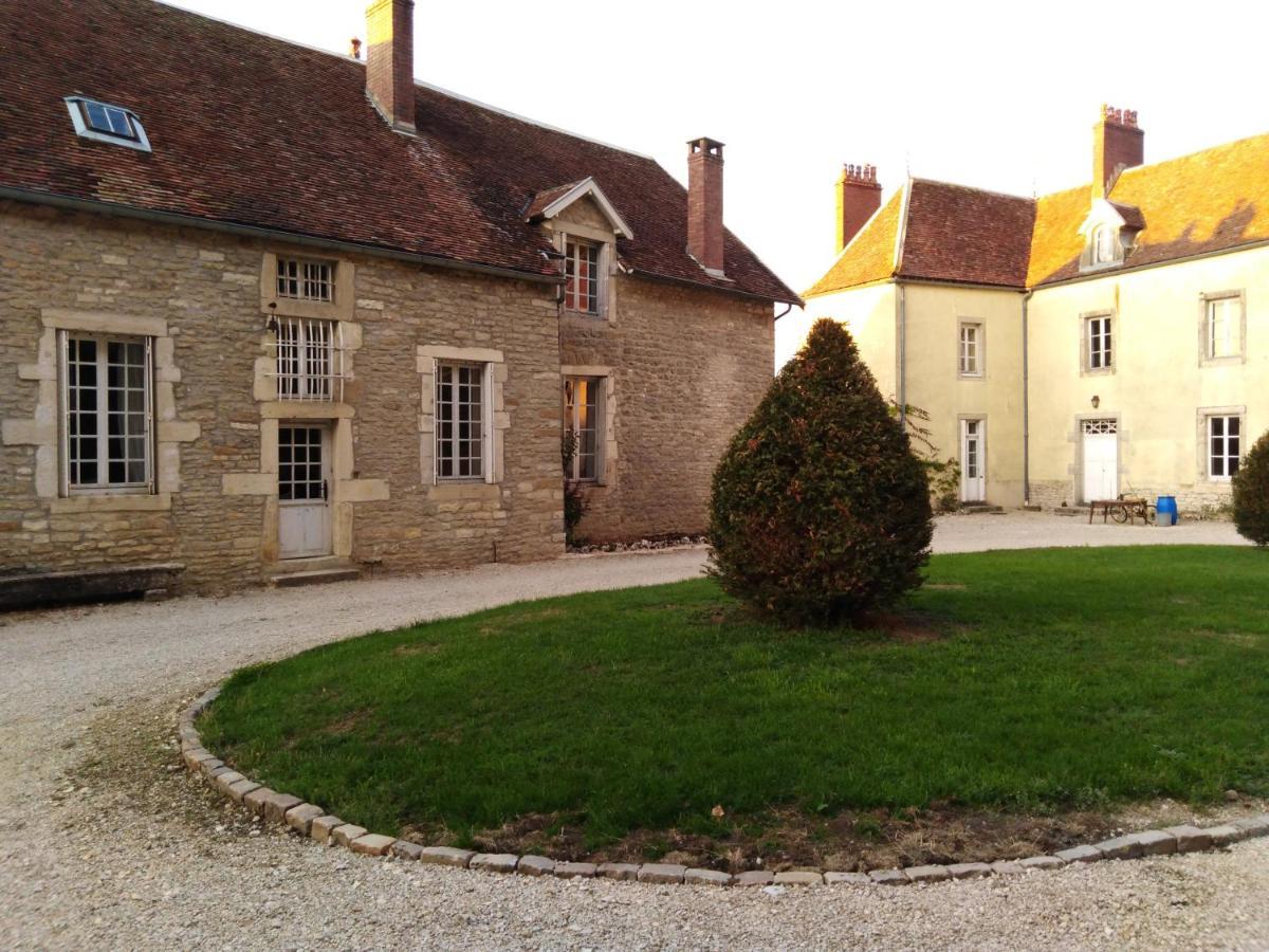 Le Mont Saint Laurent Bed & Breakfast Mesmont  Exterior photo